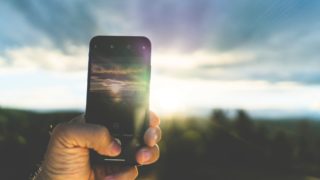 eSIM|海外でスマートにスマホを使う方法!10分で出来ます